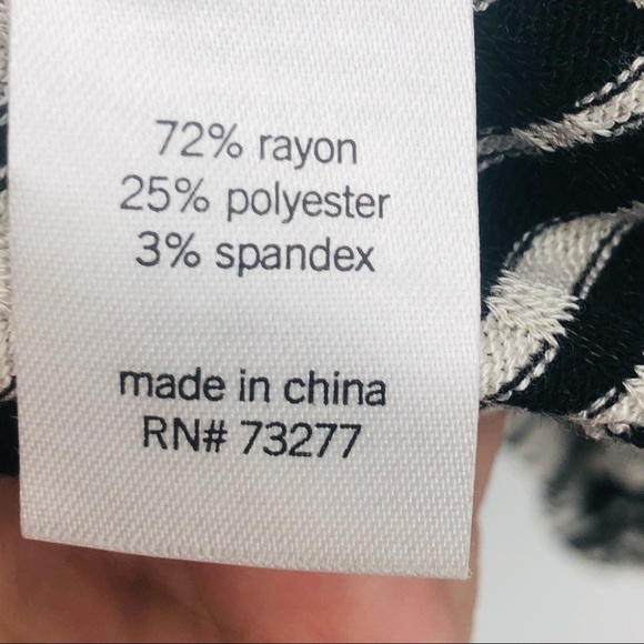 Mudd Black and white striped longsleeve blouse - Picture 9 of 9